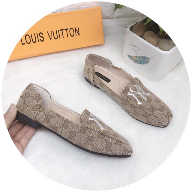 Giày YN mềm mại