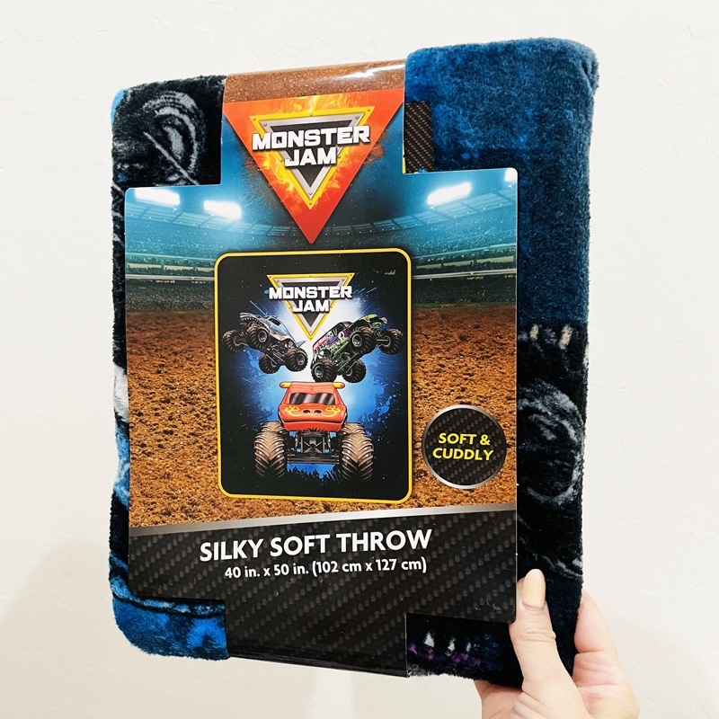 Chăn bé Monster Jam Silky Soft Throw Blanket