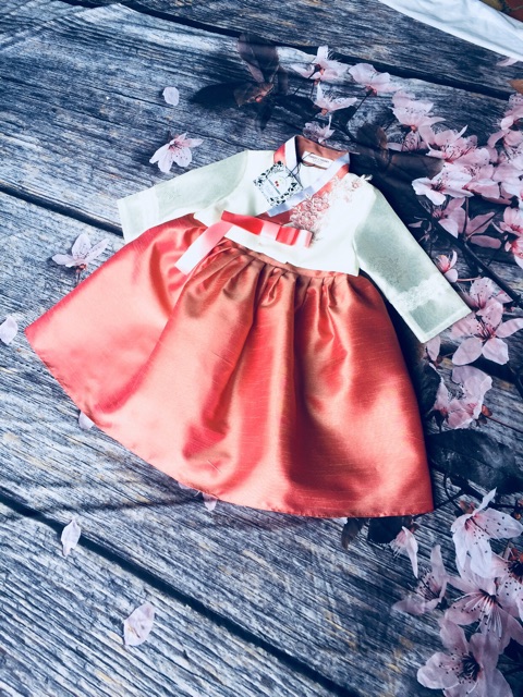 Hanbok cho bé  tuổi kèm bờm49