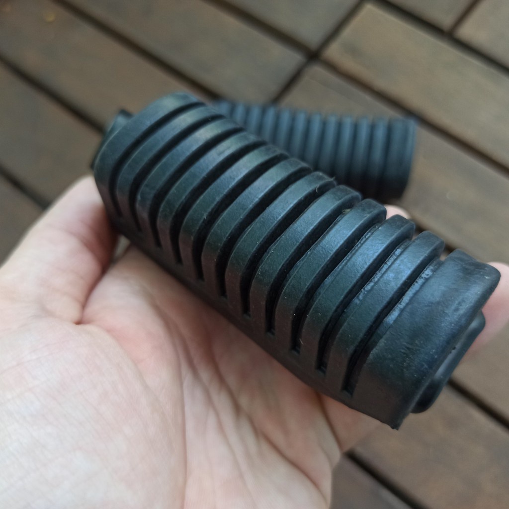 [Giá hủy diệt] Cặp cao su gác chân sau xe wave/dream Thái , Cao su gác chân sau xe máy wave va dream hàng cao su xịn