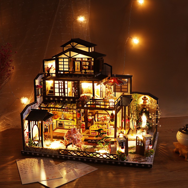 Mô hình nhà DIY Doll House Japanese The Ancient Capital Under Moonlight Kèm Mica Chống bụi, Bộ dụng cụ, Keo dán và Bộ ph