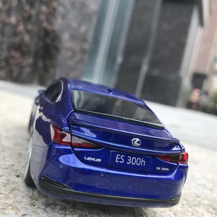 Mô hình xe Lexus ES300h 1:32 JackieKim