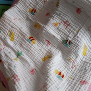 Chăn Aden có viền