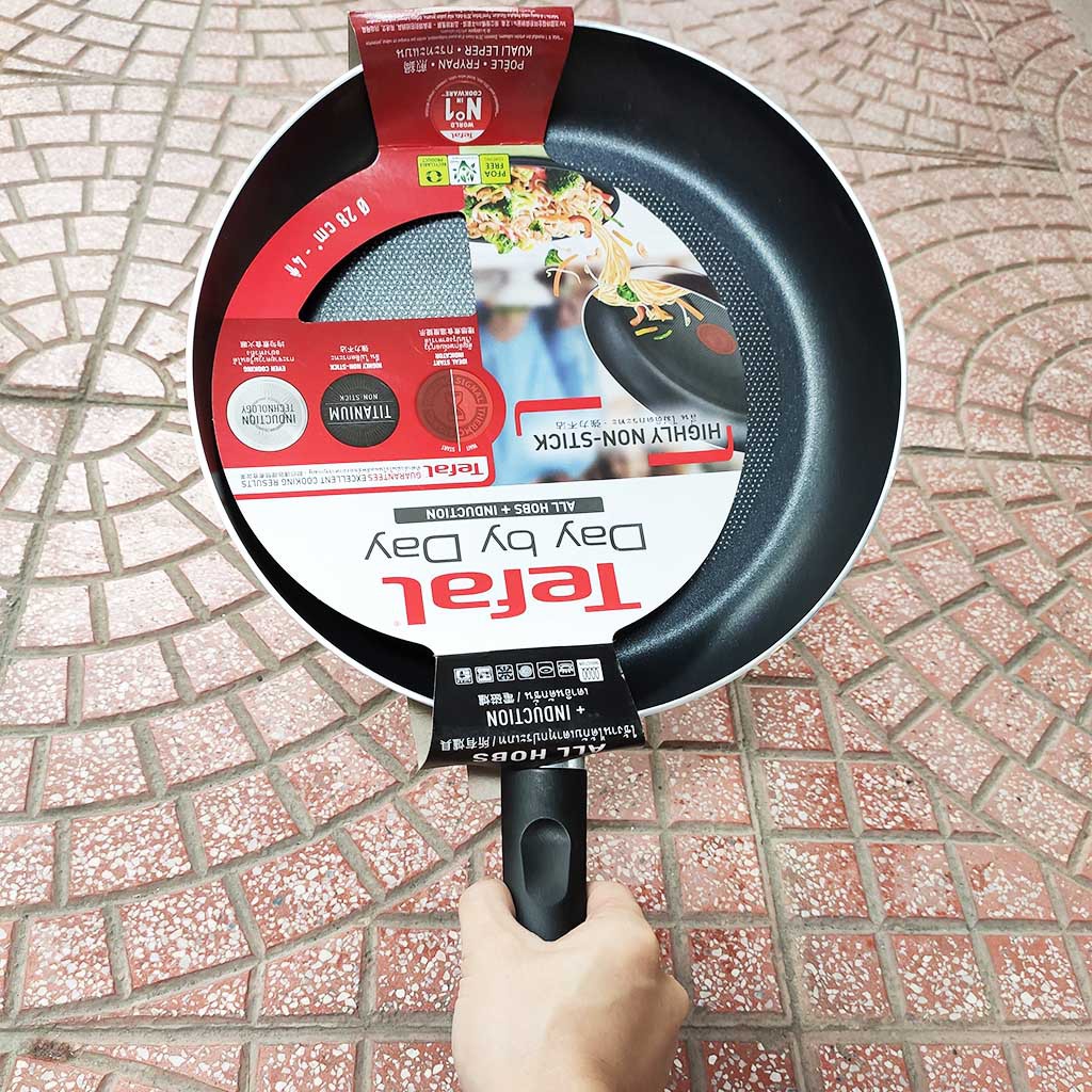 Chảo nhôm chống dính Titanium 28cm Tefal Day By Day G1430605 thương hiệu Pháp - Bảo Hành 2 Năm - Sản xuất tại Việt Nam