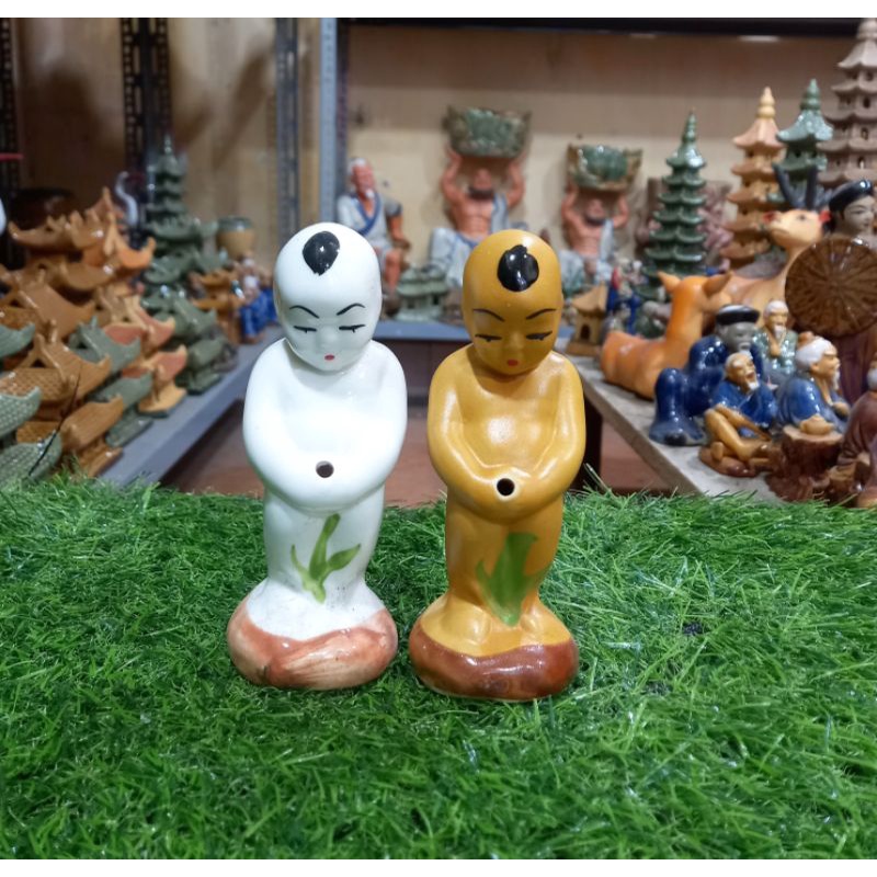 Tượng gốm cu tè trang trí tiểu cảnh,non bộ.Cao 13cm