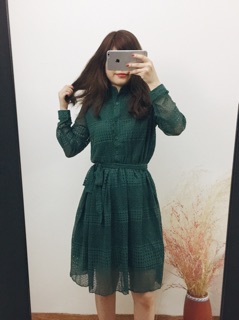váy ren cổ tàu