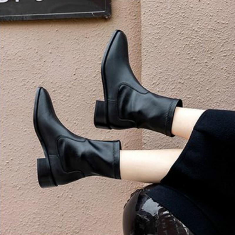 Giày bốt mũi vuông phong cách Hàn Quốc sành điệu cho nữ | BigBuy360 - bigbuy360.vn