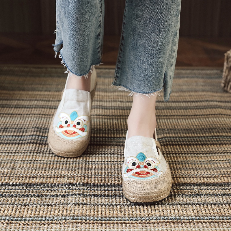 TAM50 Giày vải bố thêu kỳ lân