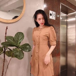 Đầm nude