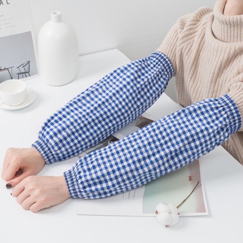 Bao ống tay áo chống bẩn, chống mùi khi nấu ăn (mẫu kẻ caro)