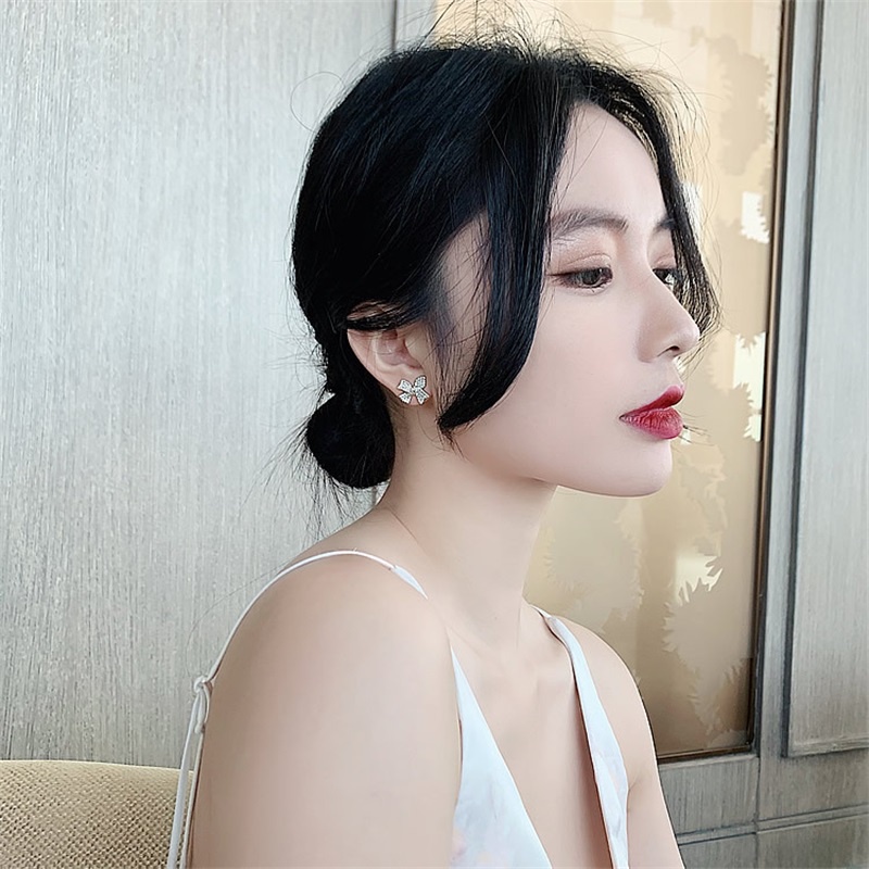 Bông Tai Hình Nơ Đính Kim Cương Thời Trang Hàn Quốc