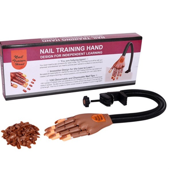 Bàn tay giả học nail