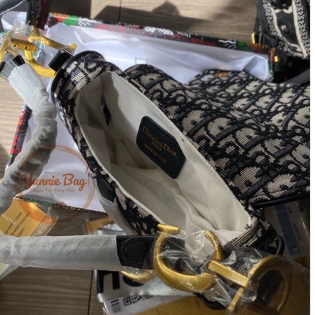 Túi kẹp nách DIO yên ngựa kèm dây đeo chéo hàng chuẩn