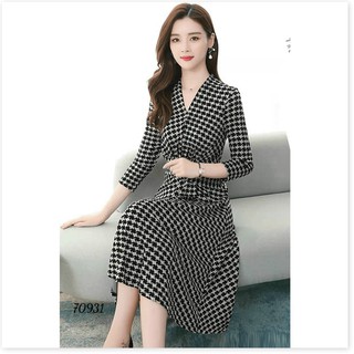 Đầm xòe lụa qua gối họa tiết cực đẹp dành cho các quý cô vina 1hitstore