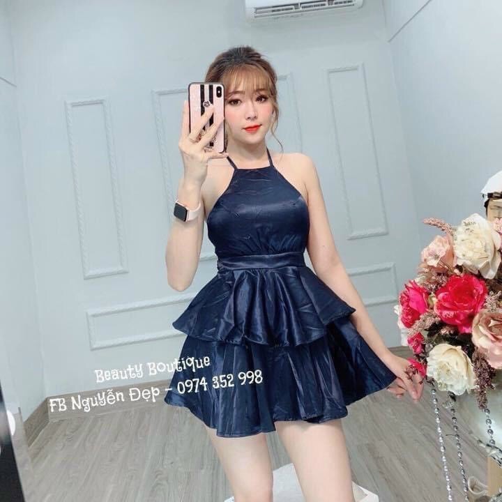 Đầm yếm hai tầng trơn chất phi bóng cực xinh