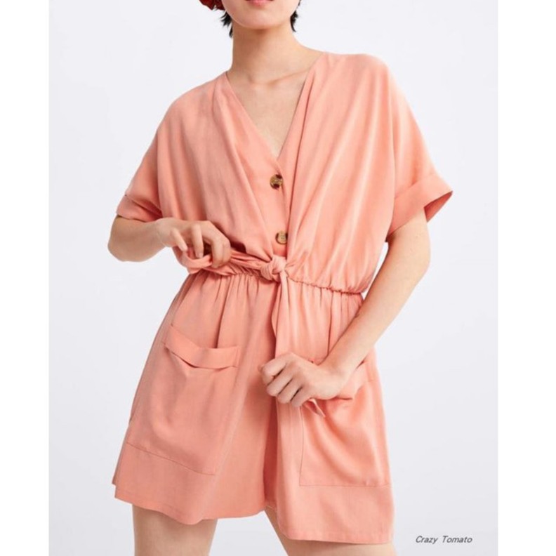 Jumpsuit ngắn ZARA tay ngắn cổ V voan cam cà rốt eo thắt nơ nút giữa