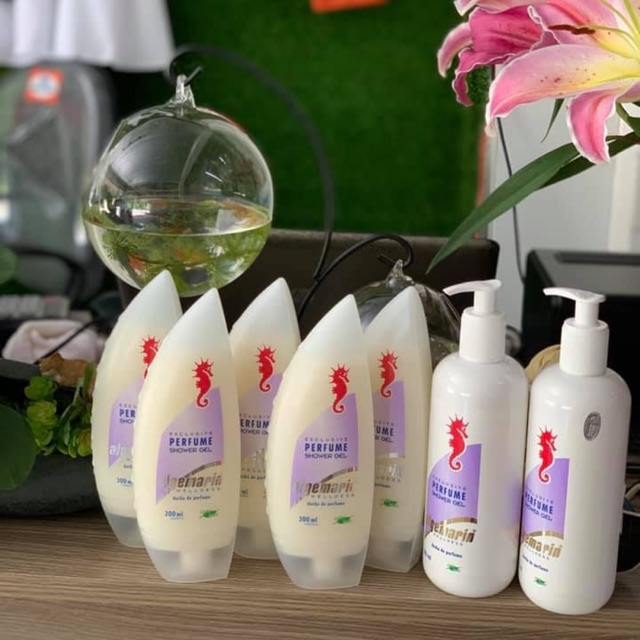 Sữa tắm con cá ngựa ( hàng của Đức)