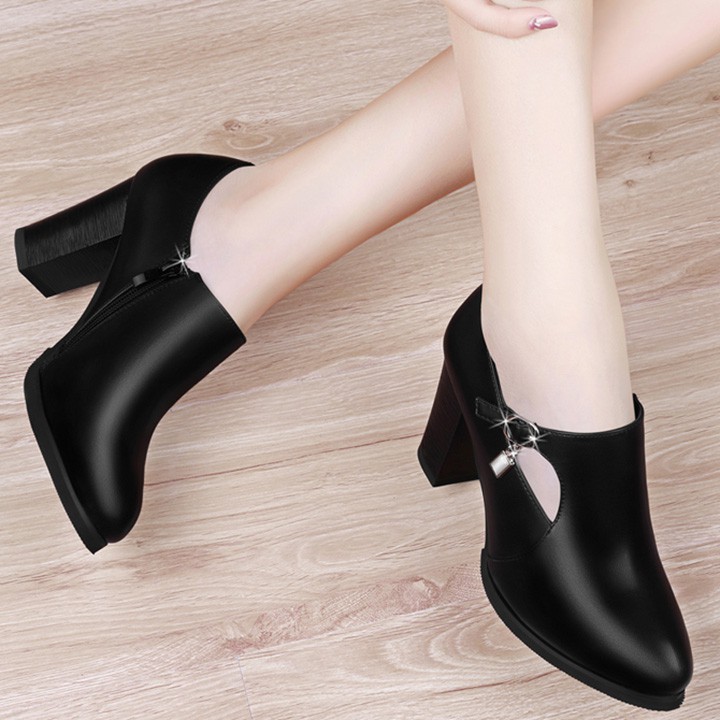 (Bảo hành 12 tháng) Giày Bốt nữ khoét hình bán nguyệt - Giày boot nữ da mềm gót cao 7cm - Linus LN1682 | BigBuy360 - bigbuy360.vn