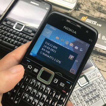 ĐIỆN THOẠI CỔ NOKIA E71 CHÍNH HÃNG GIÁ RẺ (kèm pin sạc)