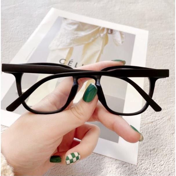 Kính Nam Nữ không độ hai chấm ngang D126