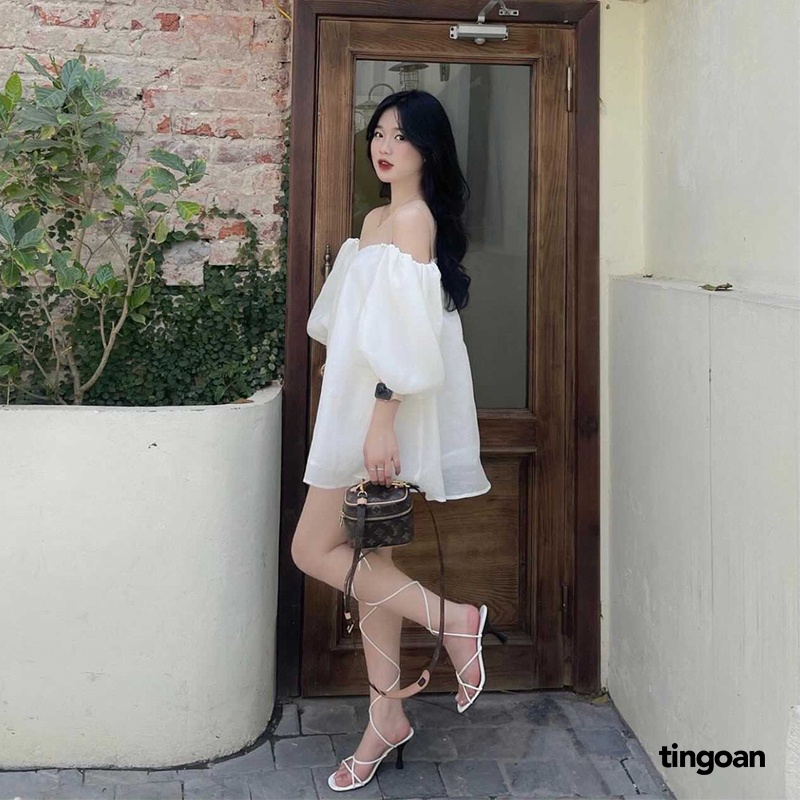 TINGOAN® - Áo trễ vai babydoll phối lưới vân hoa hồng trắng 3 lớp vải ROSIE ANGLES TOP/WH