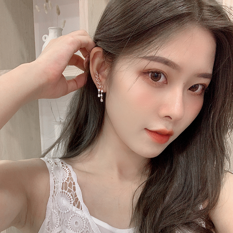 Khuyên Tai Nữ Trang Dáng Dài Tạo Hình Độc Đáo