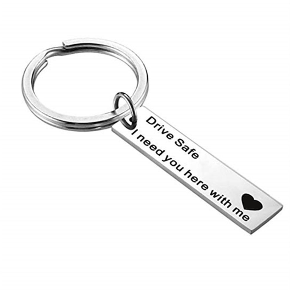 Móc Khóa Khắc Chữ I Need You Here Thời Trang