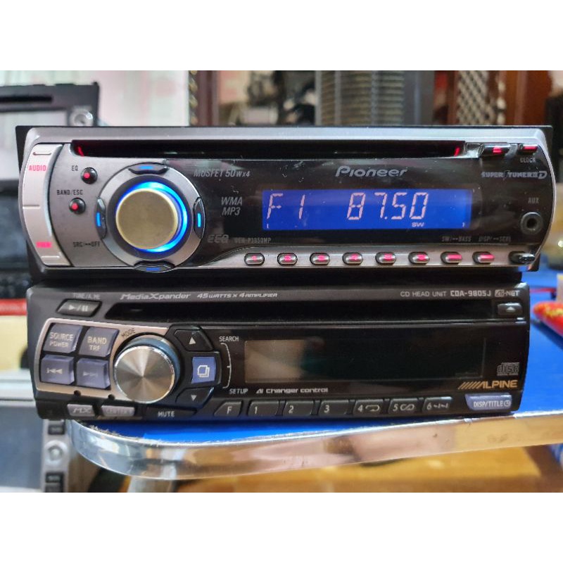 Pioneer DEH - P3950 MPAux ./ Radio./mp3./cd./out changer./Out Sub / Out RCA.giành cho các loại xe.