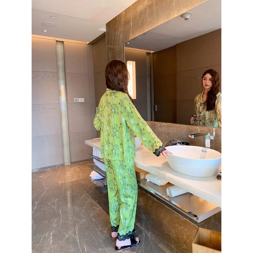 Bộ Đồ Ngủ Dài Tay Bằng Lụa Thời Trang Dành Cho Nữ