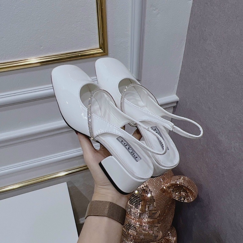 GIÀY SANDAL ĐẾ VUÔNG PRA QUAI CƯỜM ĐÁ