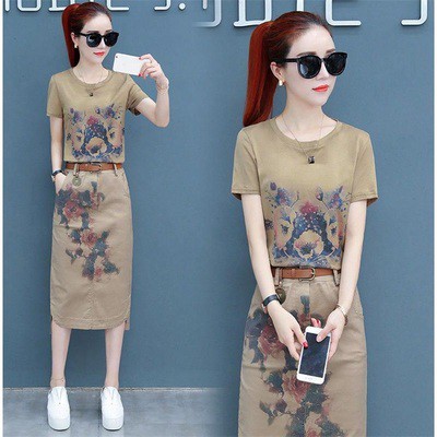 SET ÁO THUN HỌA TIẾT HOA CỔ TRÒN CHÂN VÁY KAKI CÁCH ĐIỆU CÓ SIZE LỚN XXXL