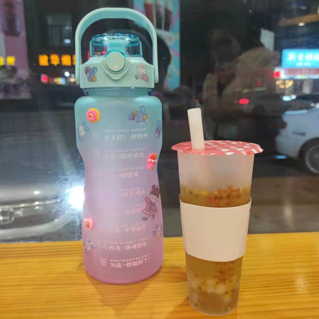 Bình Nước 2L Dễ Thương Có Vạch Báo Giờ Uống Nước - Bình Nước Thể Thao