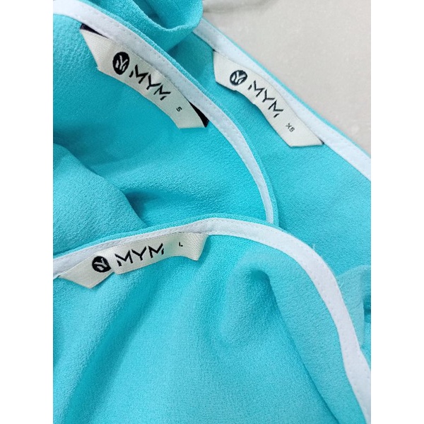 Áo dây chất vải co giản nhẹ, có 2 màu