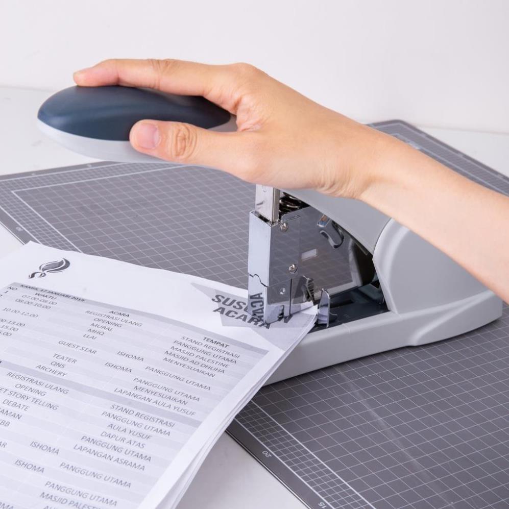 Dập ghim Deli 395, cỡ lớn 210 tờ, Đen, Xám (E0395)