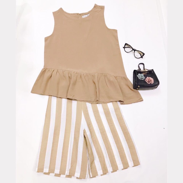 Áo kiểu- quần đũi xuất dư. 2 màu nâu- trắng