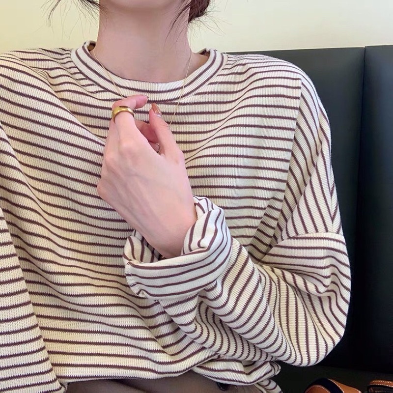 Áo thun kẻ dài tay màu Vintage phong cách Hàn Quốc, đặt tại ig:peachy__order