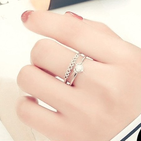 Nhẫn bạc đính đá kim cương điều chỉnh linh hoạt | BigBuy360 - bigbuy360.vn