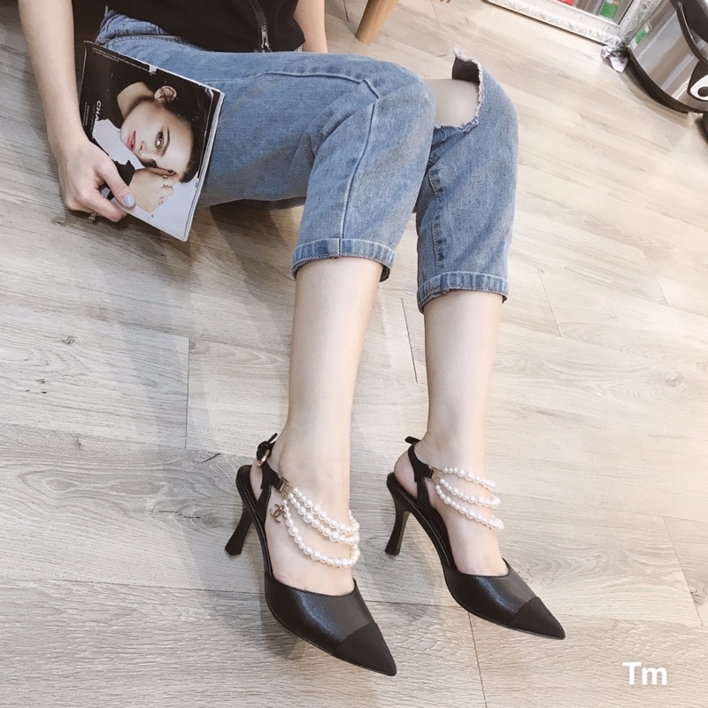 Guốc Mũi Nhọn Quai Ngọc