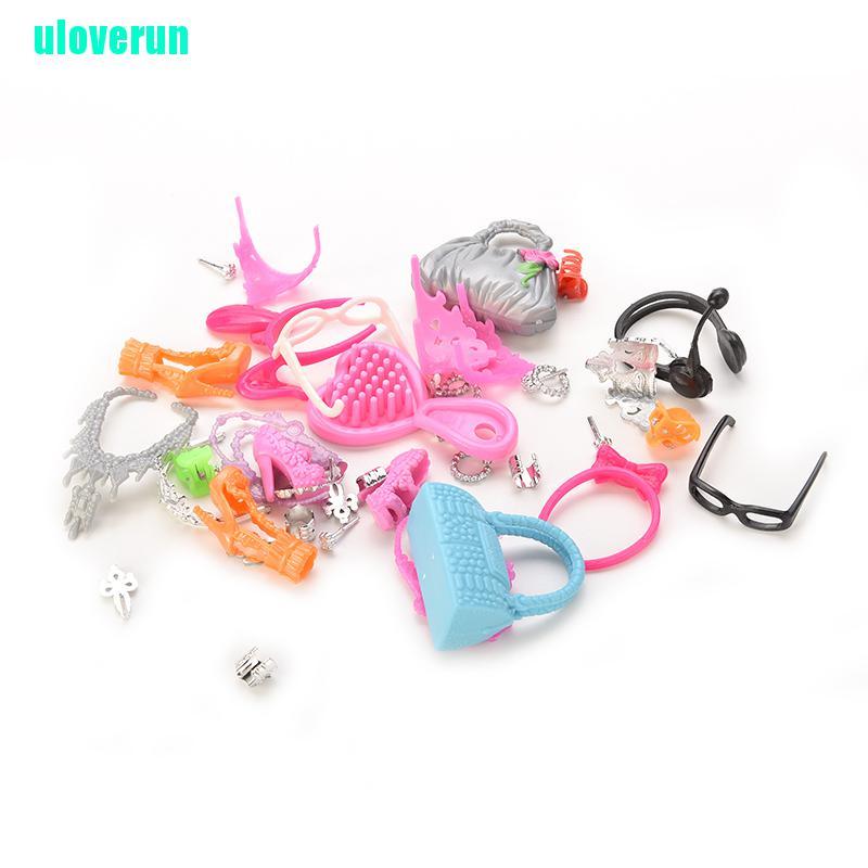 Bộ Phụ Kiện Cho Búp Bê Gồm Túi Xách + Giày + Lược + Tai Xinh Xắn