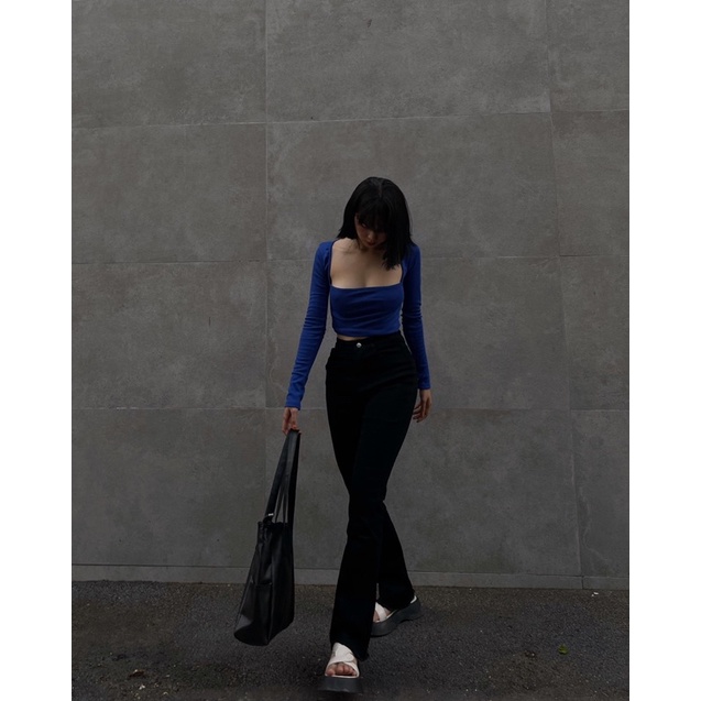Áo cổ U dài tay ( Ảnh shop chụp )