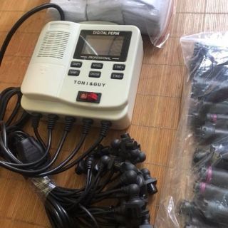 MÁY UỐN XOĂN KỸ THUẬT SỐ MINI TONY GUY