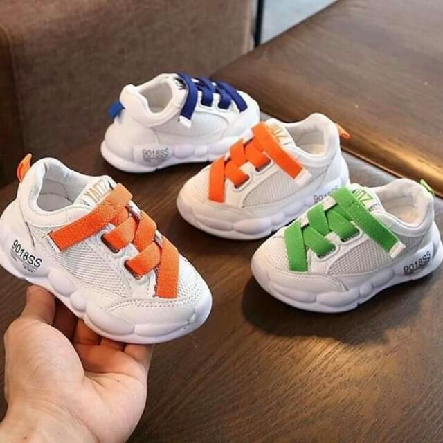 Giày thể thao cho baby nam, nữ, hàng quảng châu đẹp, năng động, cá tính, phù hợp với mọi mùa. Các mẹ ring ngay kẻo muộn