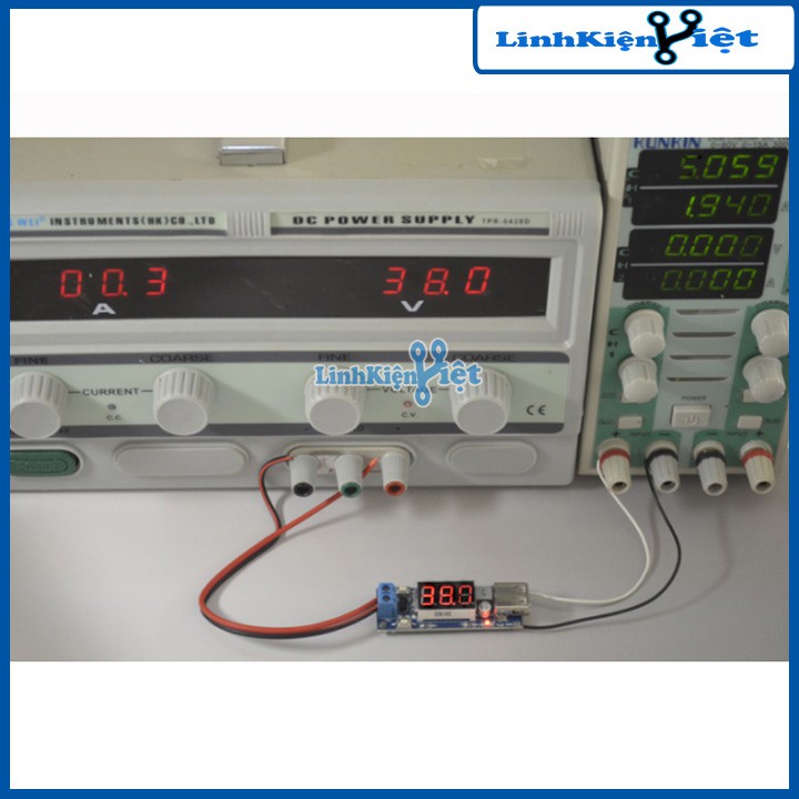 Mạch hạ áp Buck 4.55-40V Xuống 5V 2A Cổng USB Sạc Điện Thoại