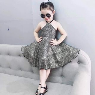 Set vay cho bé