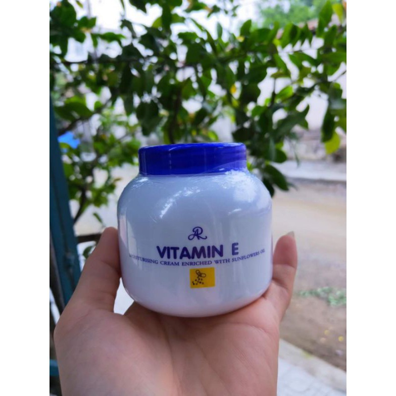 Vitamin E dưỡng ẩm