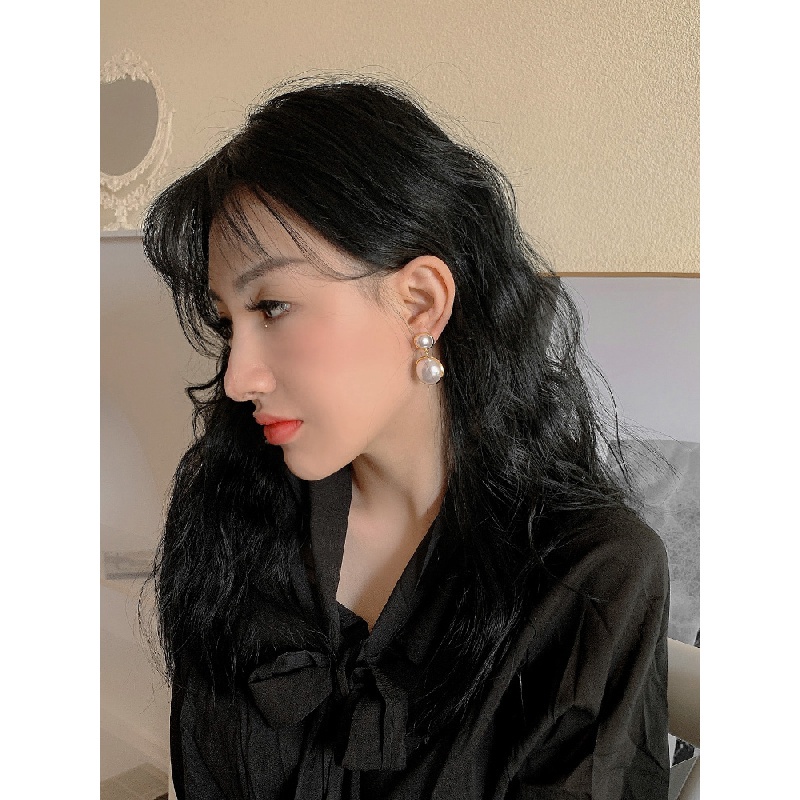 Khuyên Tai Đính Ngọc Trai Phong Cách Vintage