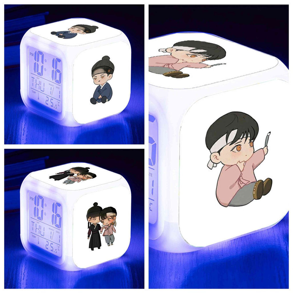 Đồng hồ báo thức để bàn in hình Dạ ký boylove anime chibi LED đổi màu