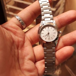 Đồng hồ nữ hiệu Valentine