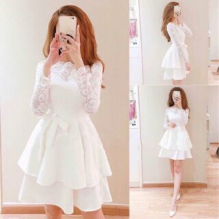 Đầm ren xòe trễ vai
