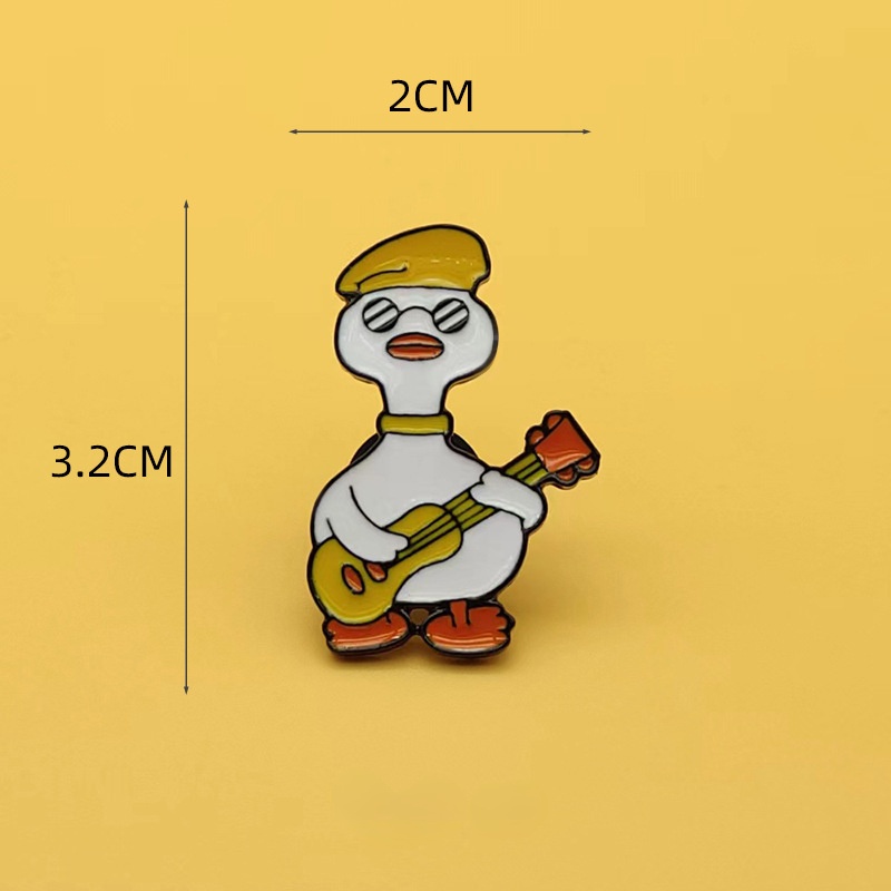 Huy hiệu cài áo MISS ZOE hình vịt con dễ thương